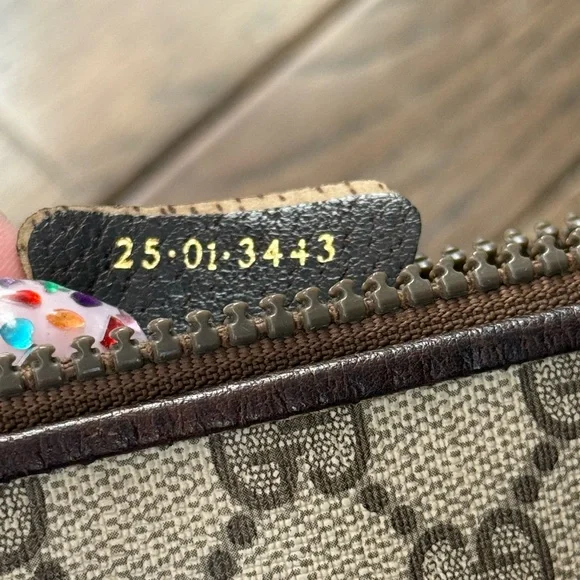 1970s Authentic Gucci Canvas Brown Monogram Shoulder Bag - Picture 11 of 16